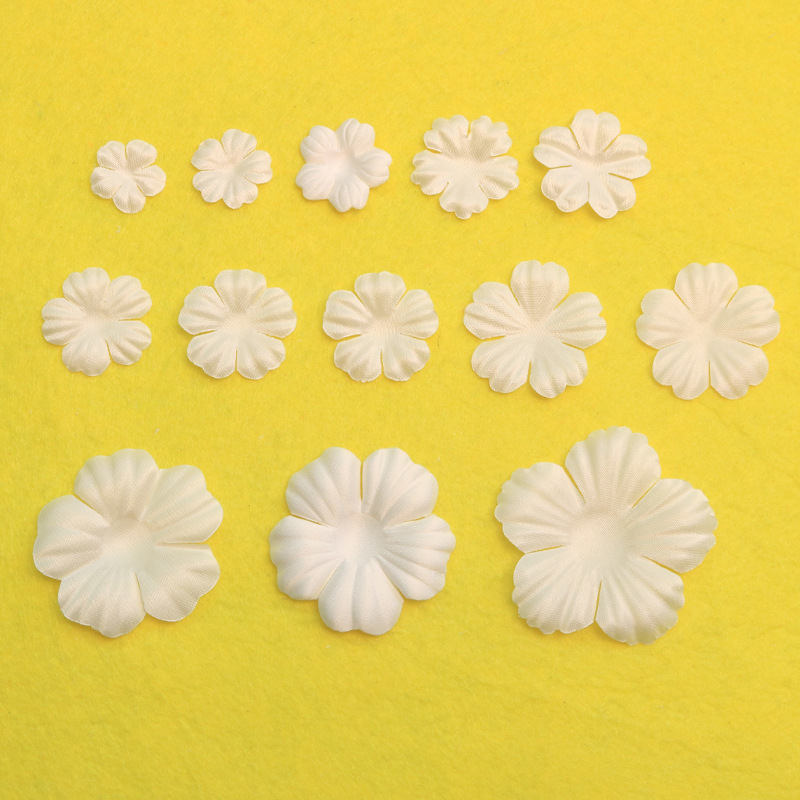 Трехмерные сатиновые лепестки для свадебного платья и аксессуаров