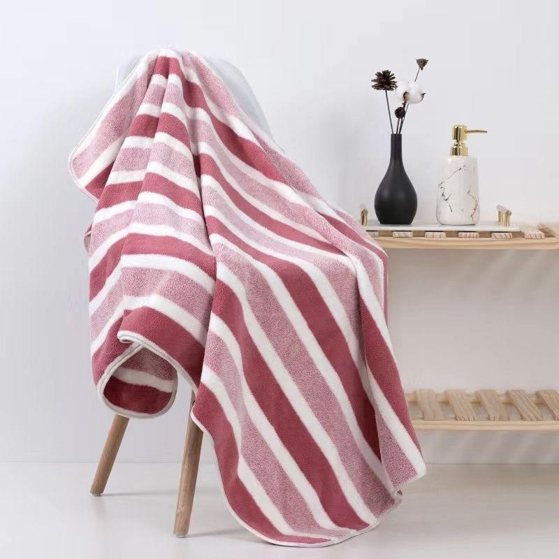 Manufacturer Supplies Warp Knitted Coral Velvet Bath Towels, Thickeneded, Water-Absorbent and Quick-Drying Household Men's and Women's Towels, Three-Color Wide Strip Bath Towels
