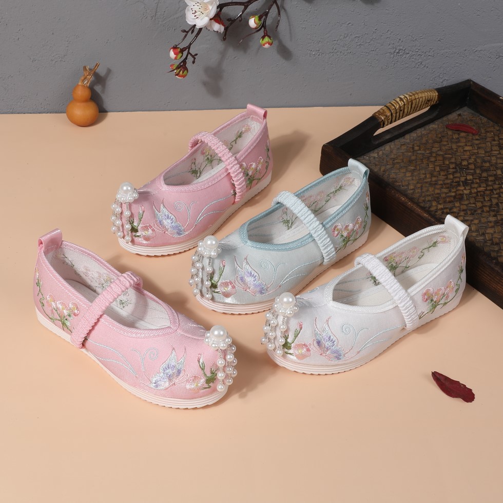 Children's Pearl Flower Butterfly Old Beijing Girl's Embroidered Shoes Hanfu Cloth Shoes Chinese Style Student's Ancient Costume Table Shoes