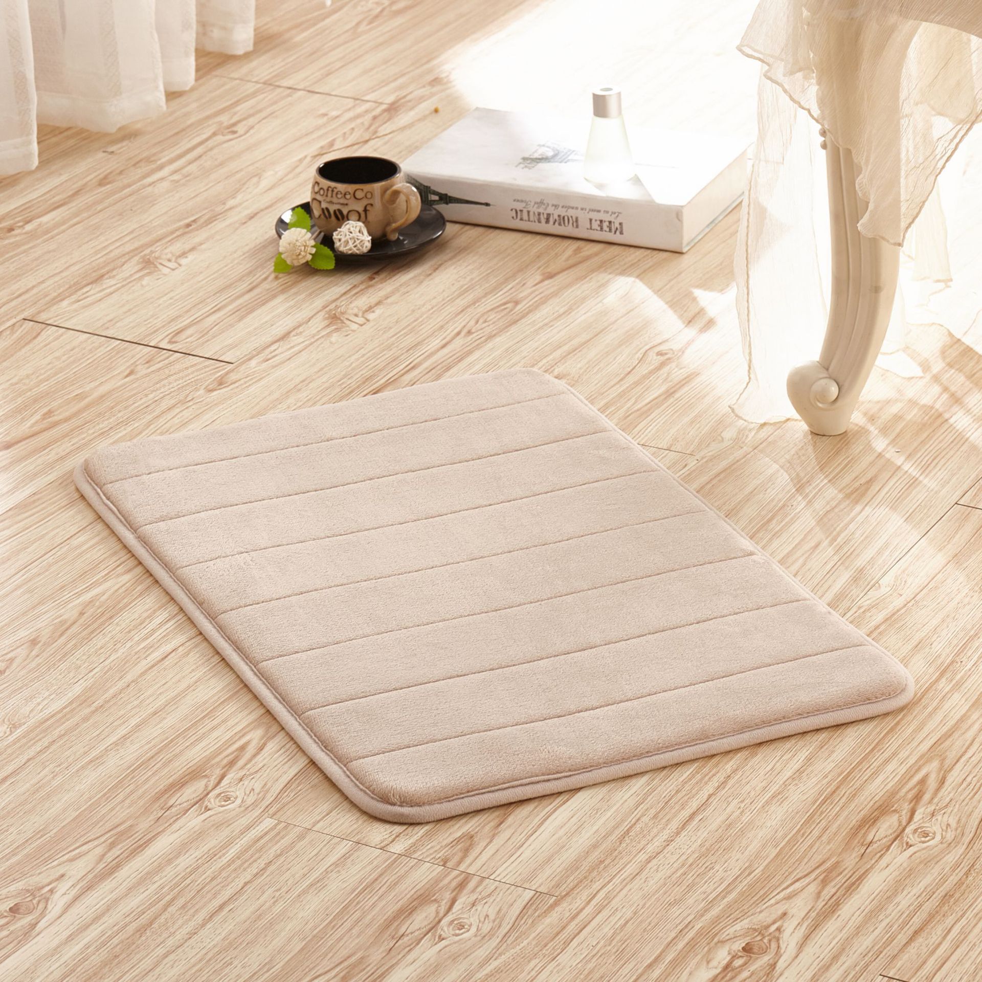 Modern Simple Solid Color Coral Fleece Floor Mat Bathroom Door Absorbent Wear-resistant Foot Mat Household Bathroom Anti-slip Mat