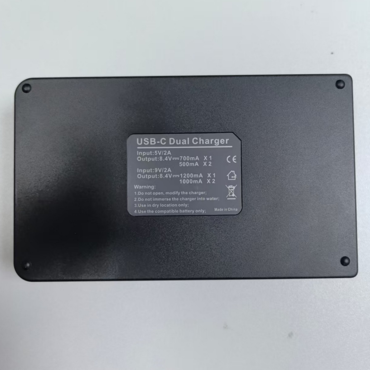 Factory Direct Usb-C Port Digital Tube Display Camera Dual Charger Suitable for Canon Lp-E6