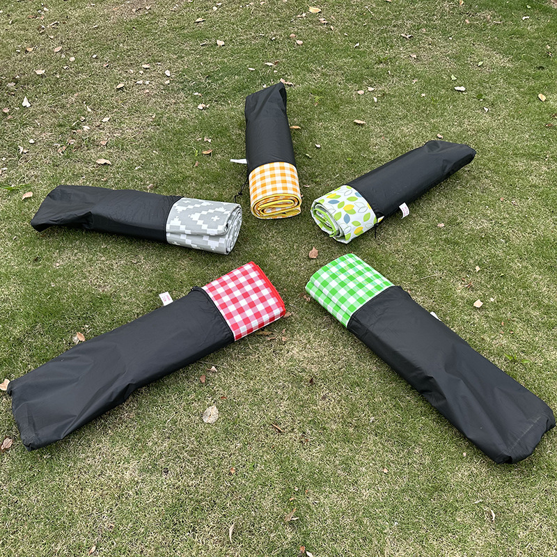 Thickened picnic mat outdoor portable color film picnic mat Internet-famous aluminum film moisture-proof mat disposable tent mat supplies