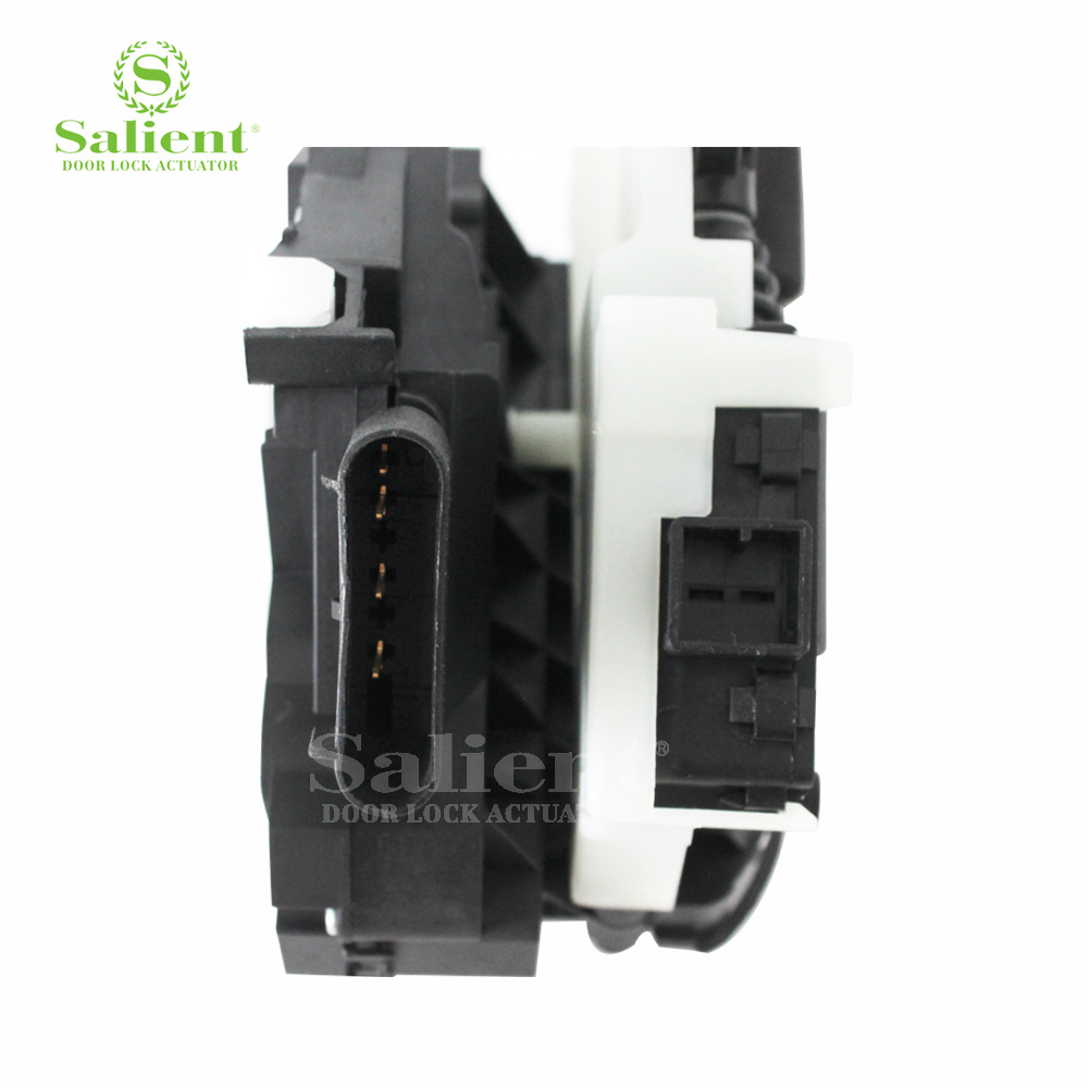 Suitable for Ford Yibo car tail door lock CN15A-219A65-NE CN15-A219A-NE