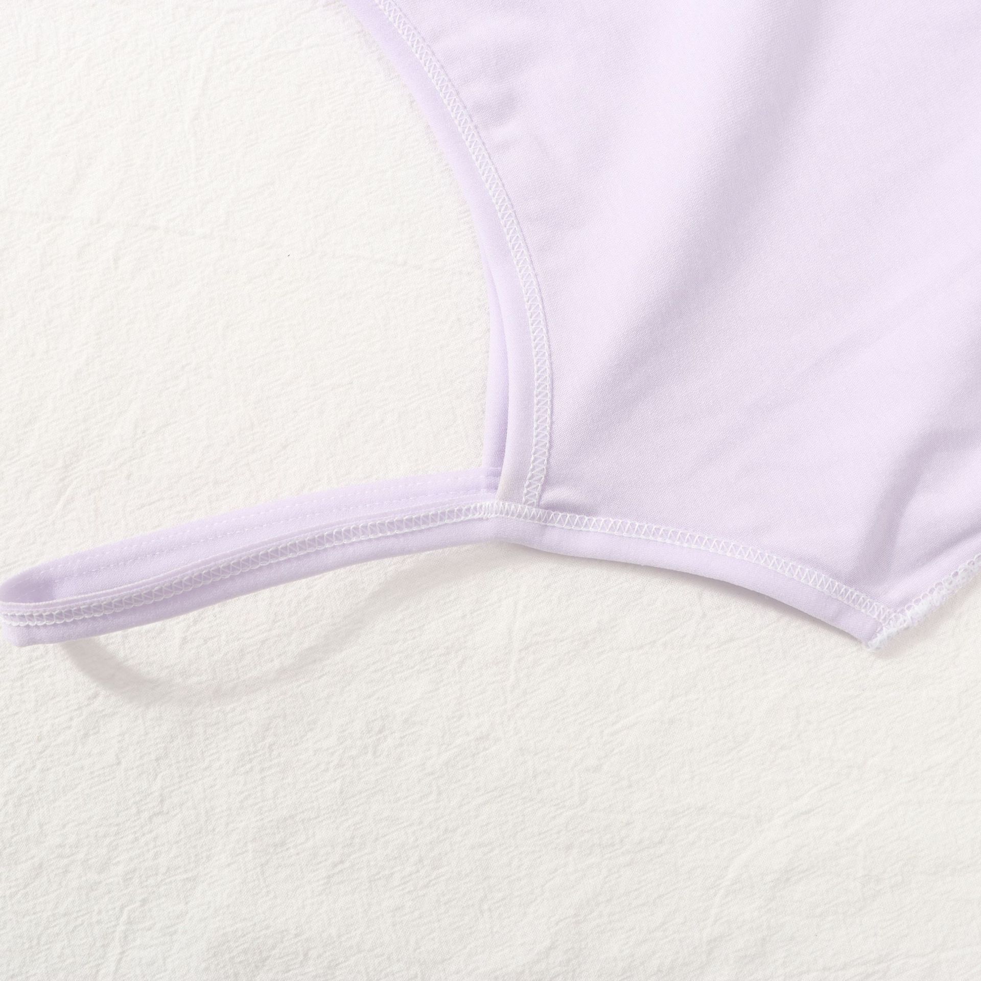 The first stage of the development of girls' vests without steel rings to prevent light primary school students at the beginning of the development of breast vest to prevent bumps