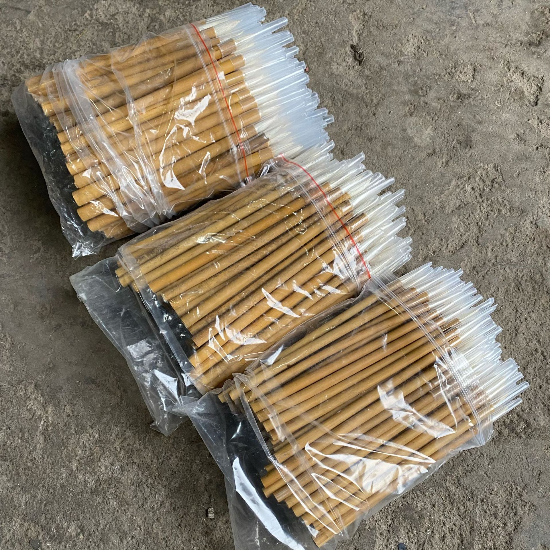 Промышленная кисть для письма, одноразовая, дешевая, бамбуковая ручка, большая, средняя и маленькая, оптовая продажа кистей из шерсти белых облаков