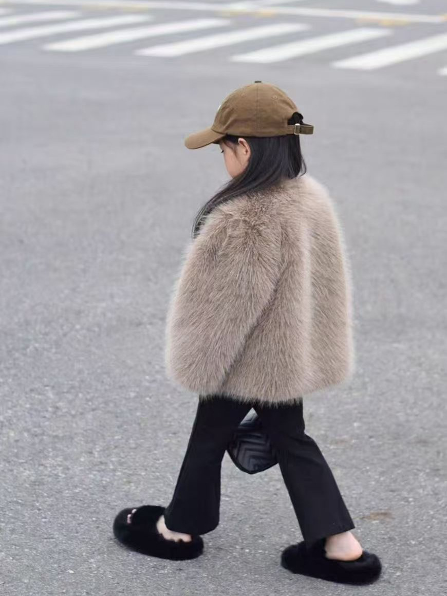 Children's New Imitation Fox Fur Outwear 2025 Autumn and Winter Korean Style Girls' Style Thickeneded Fashionable Fur Tops