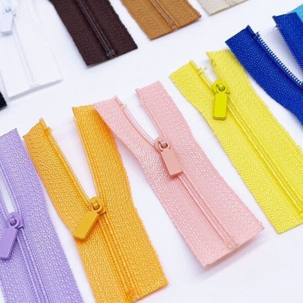 Factory Wholesale No. 0 Zipper Nylon Closed Tail Zipper Baby Clothes Zipper Toy Doll Mini Zipper