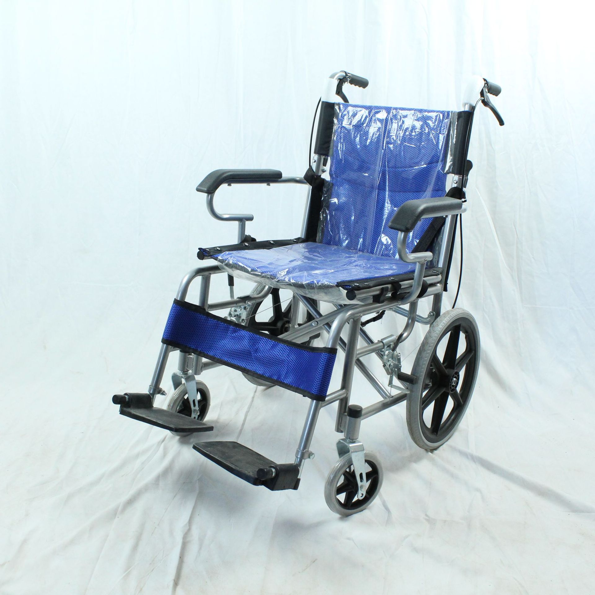 Manual Wheelchair Folding Lightweight Hospital's Same Style Walker for the Elderly Can Lie Flat in Stock