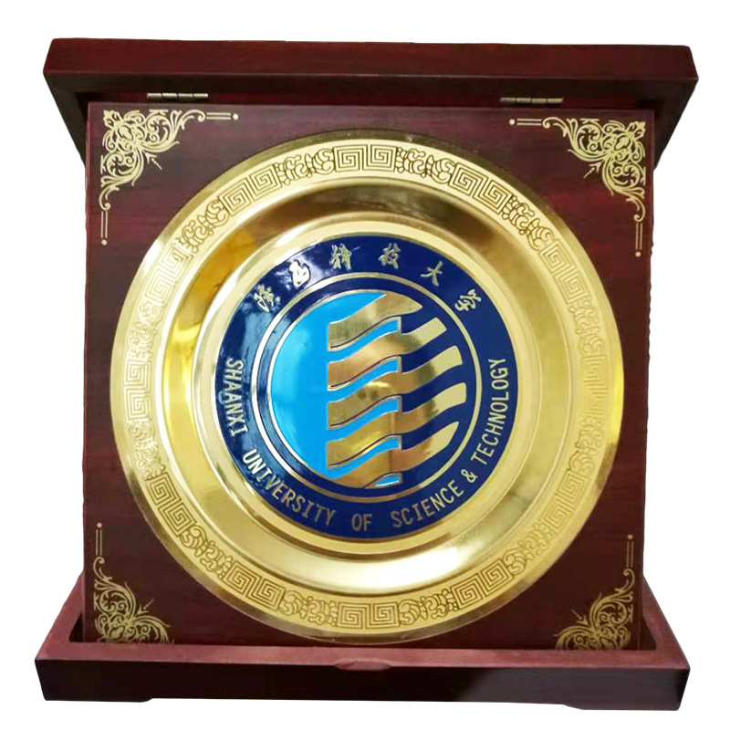 Manufacturer's copper plate commemorative plate three-fold three-dimensional tray folding award panrong break Medal
