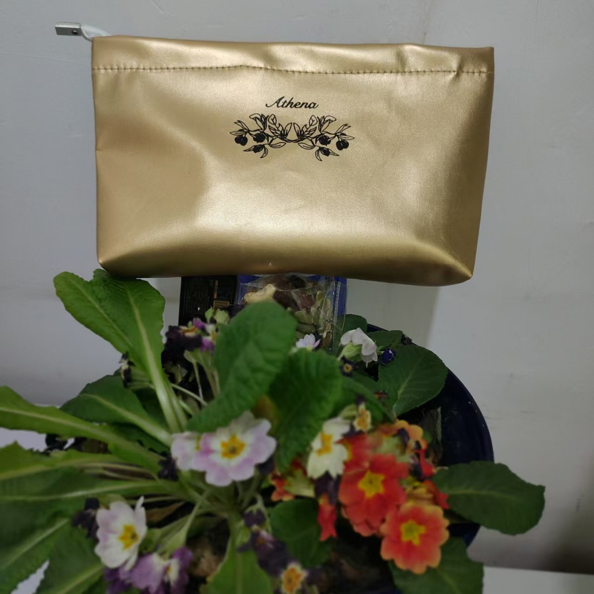 Ins Niche Canvas Bag Coloring Light Cosmetic Bag Portable Travel Skin Care Storage Bag Wash Bag