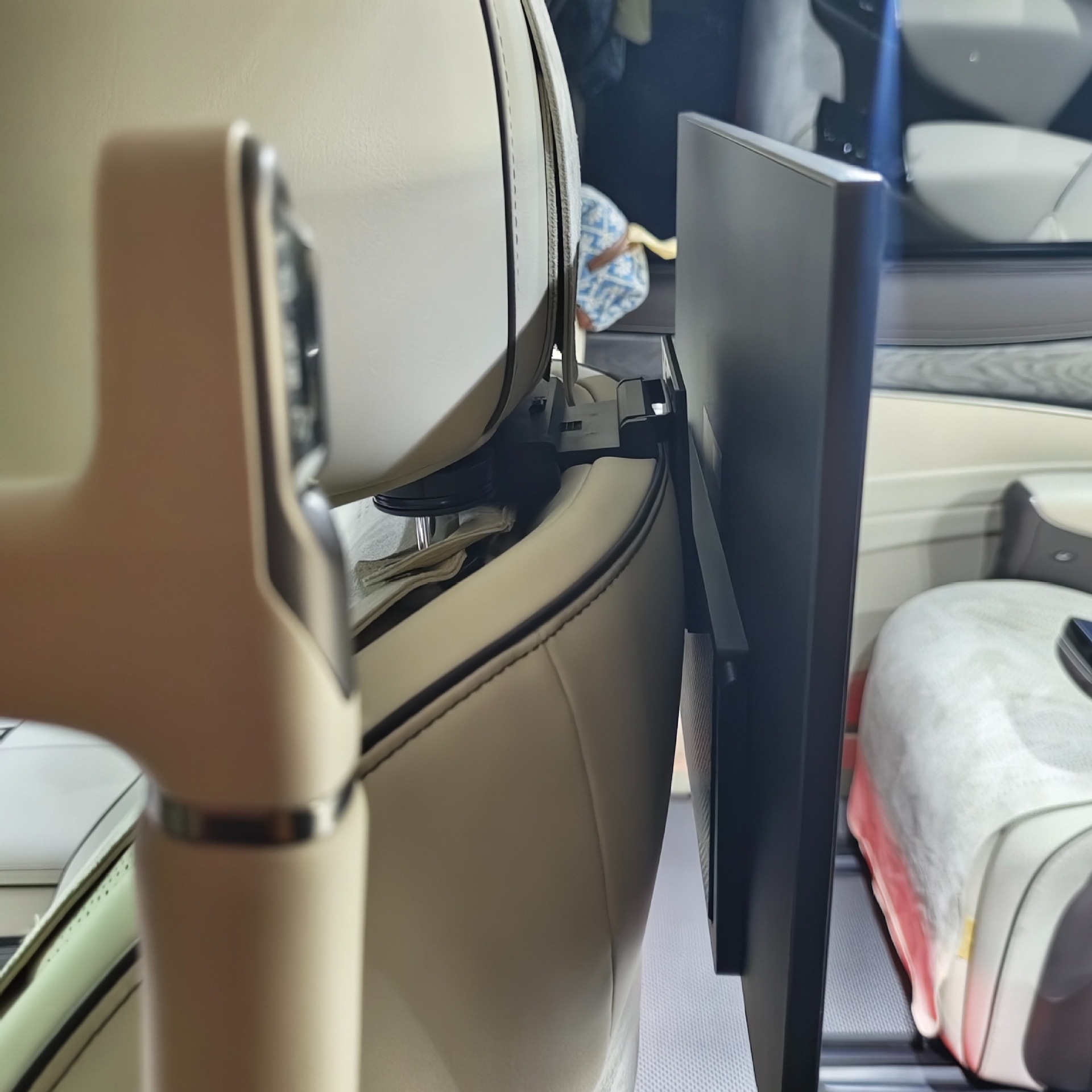 Neutral Car Headrest Display Rear Seat Multimedia Portable Screen Car Tablet iPad Tv Holder