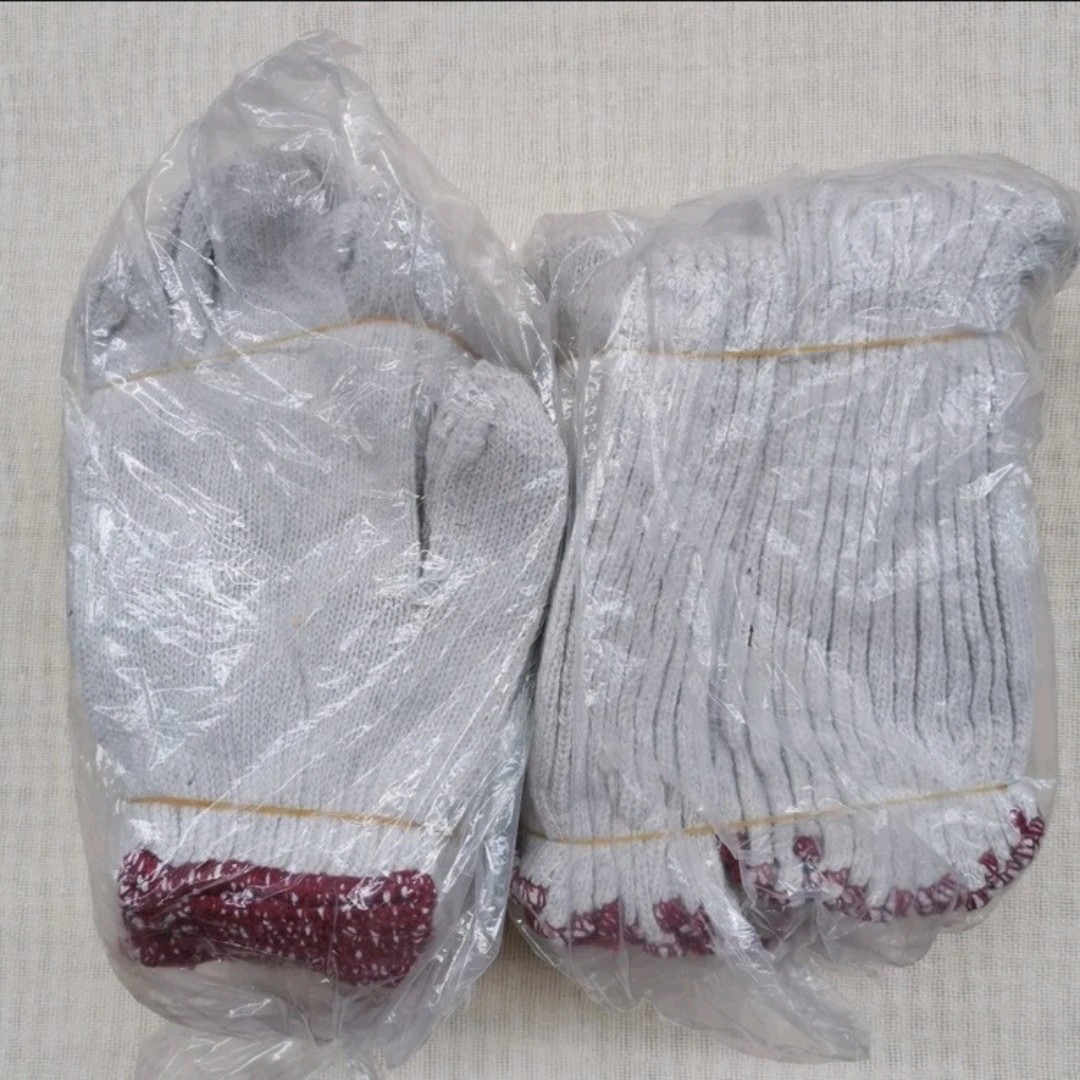 Оптовая продажа 800г пластиковых белых перчаток с точками, утолщенных, износостойких, нескользящих, с резиновыми вставками для раздачи