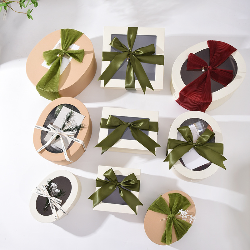 2025 New Year Baking Packaging Box Oval Gift Box with Lid and Transparent Large Capacity Gift Box with Lid