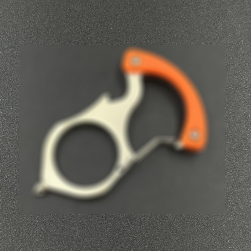 Single-Finger Tiger Keychain Self-Defense Tool Multifunctional Bottle Opener Sk Same Model Anti-Wolf Device