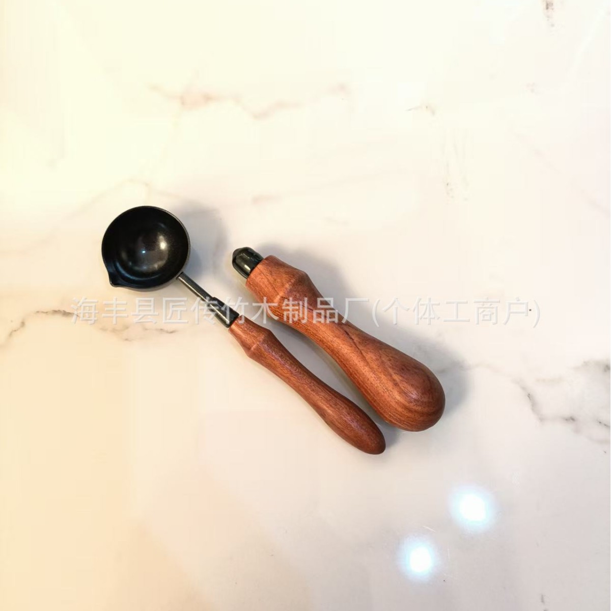 Manufacturer's Ready-Made Fire Paint Seal Handle, Rosewood Seal Handle, European Retro Fire Paint Seal Handle