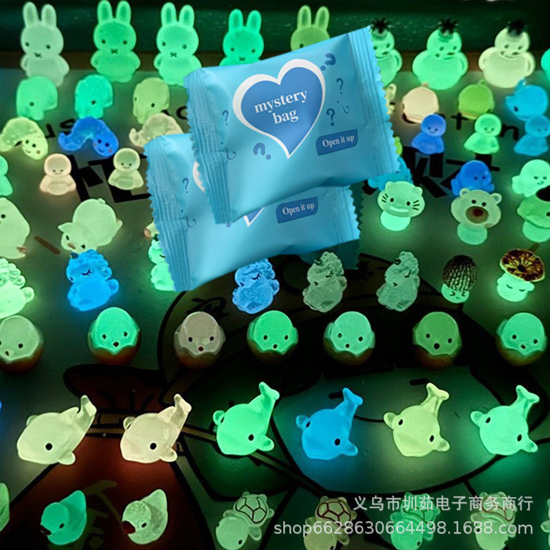 English Bag Artificial Luminous Animal Blind Bag Mini Cute Cartoon Toy Small Animal Stereo Independent Packaging