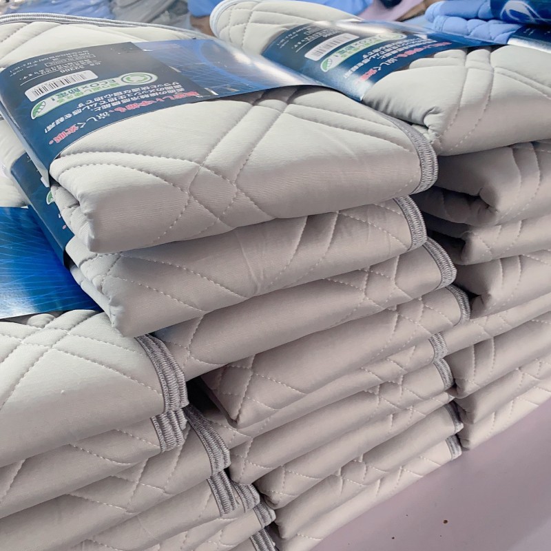 Export to Japan Foreign Trade cold pillow cushion summer cool pillow cover Ice Silk double-sided non-slip cold Japanese pillow towel