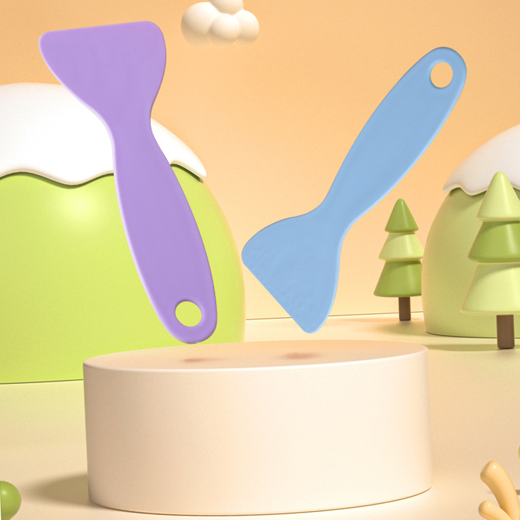 Маленькая желтая ложка, пластиковый скребок, многофункциональный инструмент для размораживания и удаления льда и снега