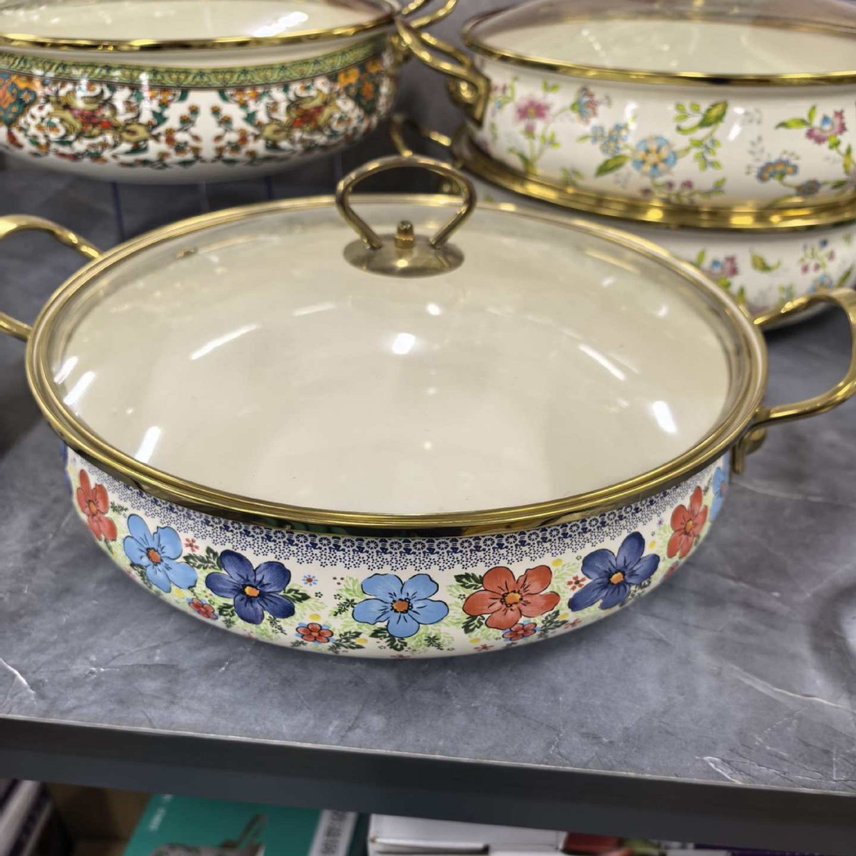 Old-Fashioned Enamel Stew Pot, Hot Pot, Universal for Gas and Induction Cookers, Multifunctional Seafood Pot, Enamel Soup Pot, Stew Pot