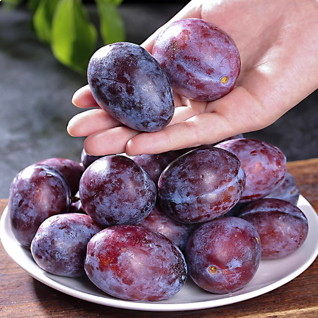 Xinjiang Prunes Fresh Fruit Authentic French Gift Box Free Shipping Pregnant Women Plums Kashgar Prunes Fresh Fruit Sweet