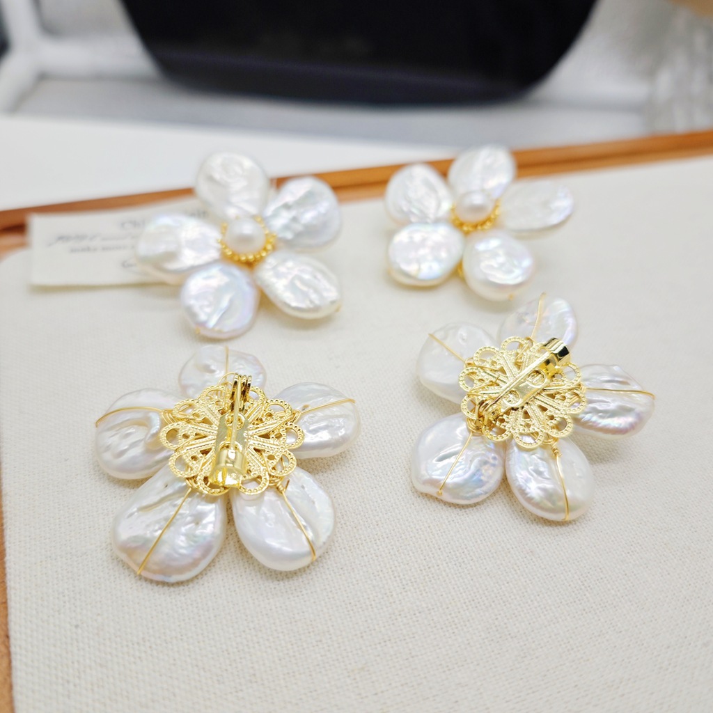 S925 Silver Needle Luxury Natural Pearl Handmade Button Baroque Flower Five-Petal Flower Casual Button Pearl Brooch