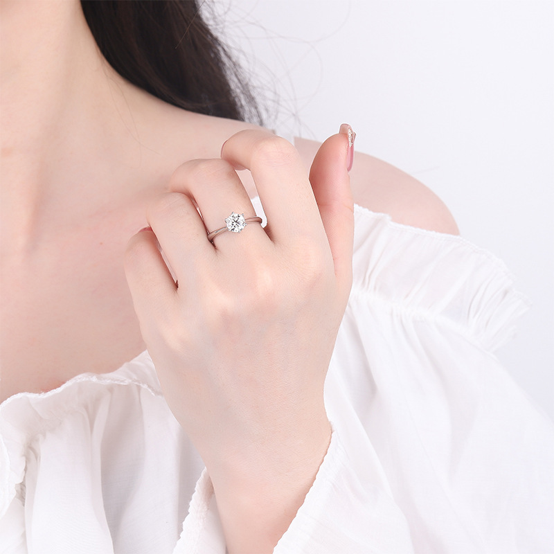 D Color genuine goods Moissanite Diamond Ring 1 karat Sterling Silver Couple Six-claw Wedding Proposal Ring Birthday Gift for Girlfriend