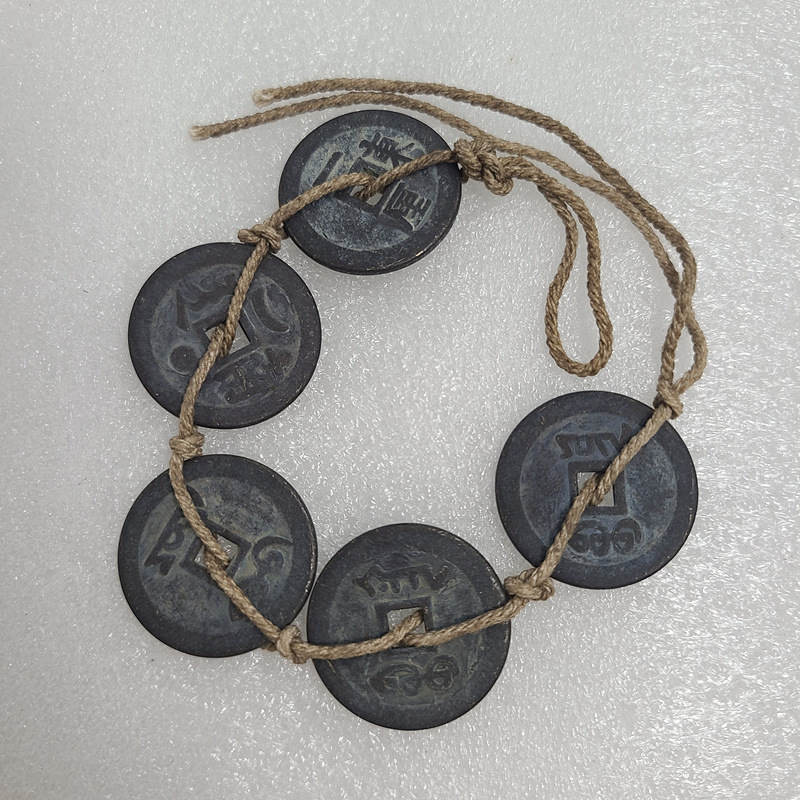 Antique Crafts Thickeneded Black and Red Five Emperors Coins Sold in Strings, Diameter 25mm, Thickness: 1.8mm