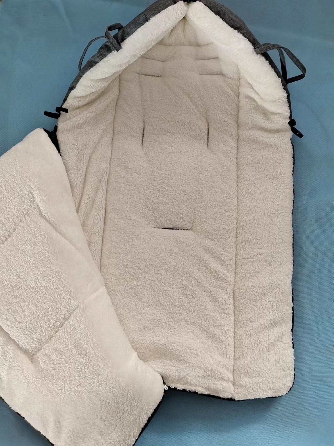 Baby Stroller Sleeping Bag Warm Stroller Foot Cover Thickened Cushion Foot Cover Windproof Cover Winter Outgoing Windproof