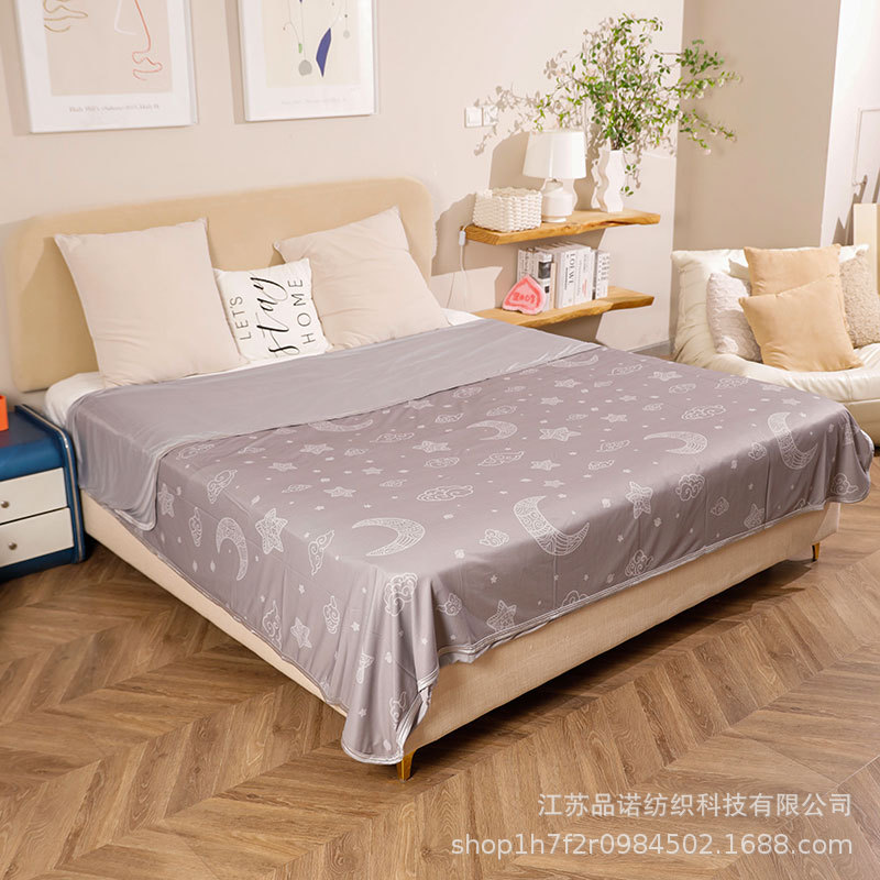 Cross-border Amazon special for cool printing double-sided talk Ice Silk fabric air conditioning blanket machine washable factory direct supply