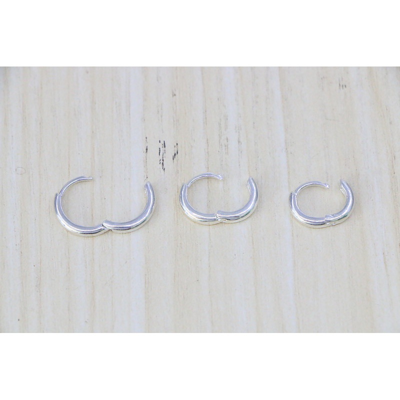 Sterling Silver Earrings, Women's Earrings, Korean Simple and Fashionable Glossy Earrings, Earrings That Don'T Need to Be Taken Off When Sleeping, Compact Earrings