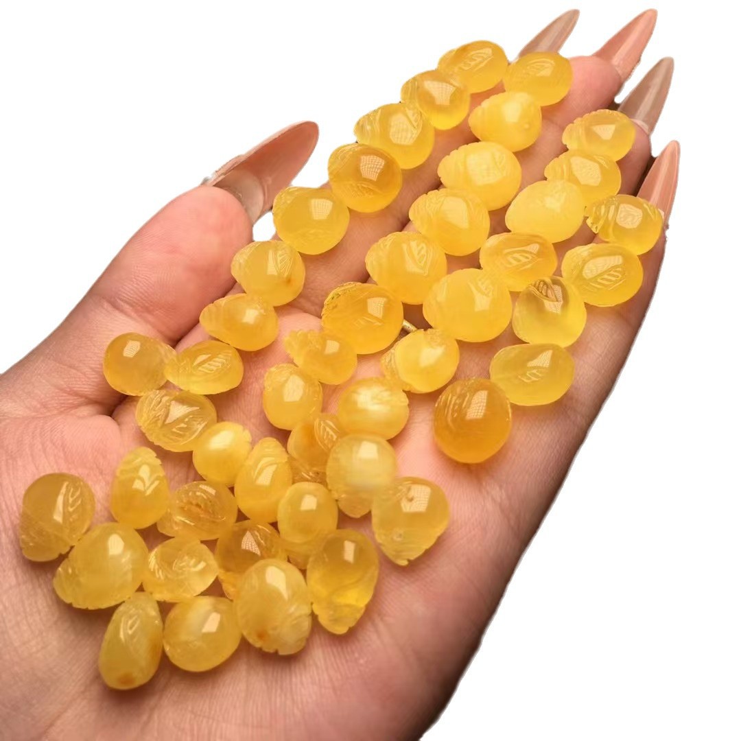 Natural beeswax carving purse accessories chicken oil yellow casual with DIY text play accessories can pond jewelry wholesale