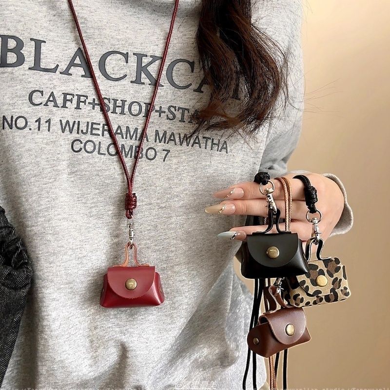 Vintage Leopard Print Leather Coin Purse Necklace for Women, Long Sweater Chain Storage Bag, Neck Hanging Accessory