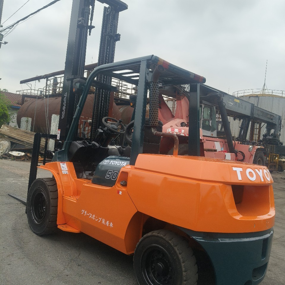 Foreign Trade Direct Sales Original Japanese Toyota Toyota 5-Ton Forklift Second-Hand Imported Forklift