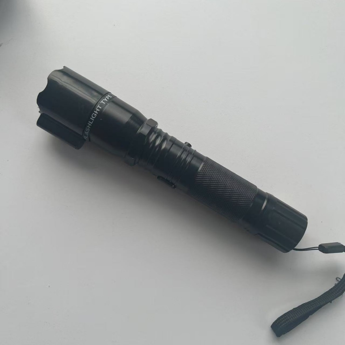 288 Strong Light Led Three-Speed Flashlight Infrared Car Outdoor Cross-Border Self-Defense Self-Defense Security Flashlight H6 Flashlight