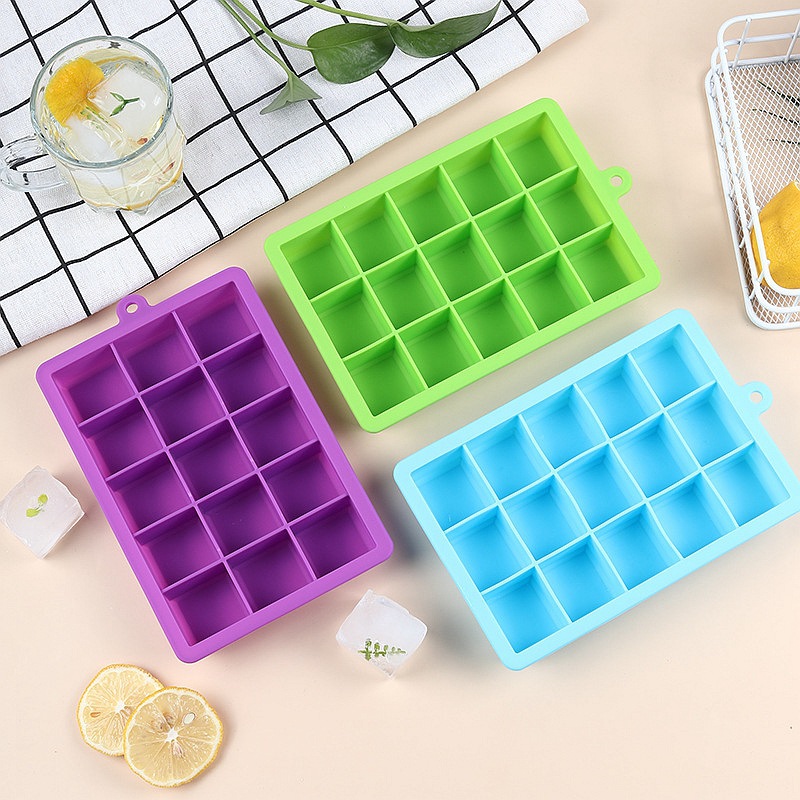 Wholesale 15 grid ice box with lid household food grade ice box 24 grid square ice cube silicone ice mold