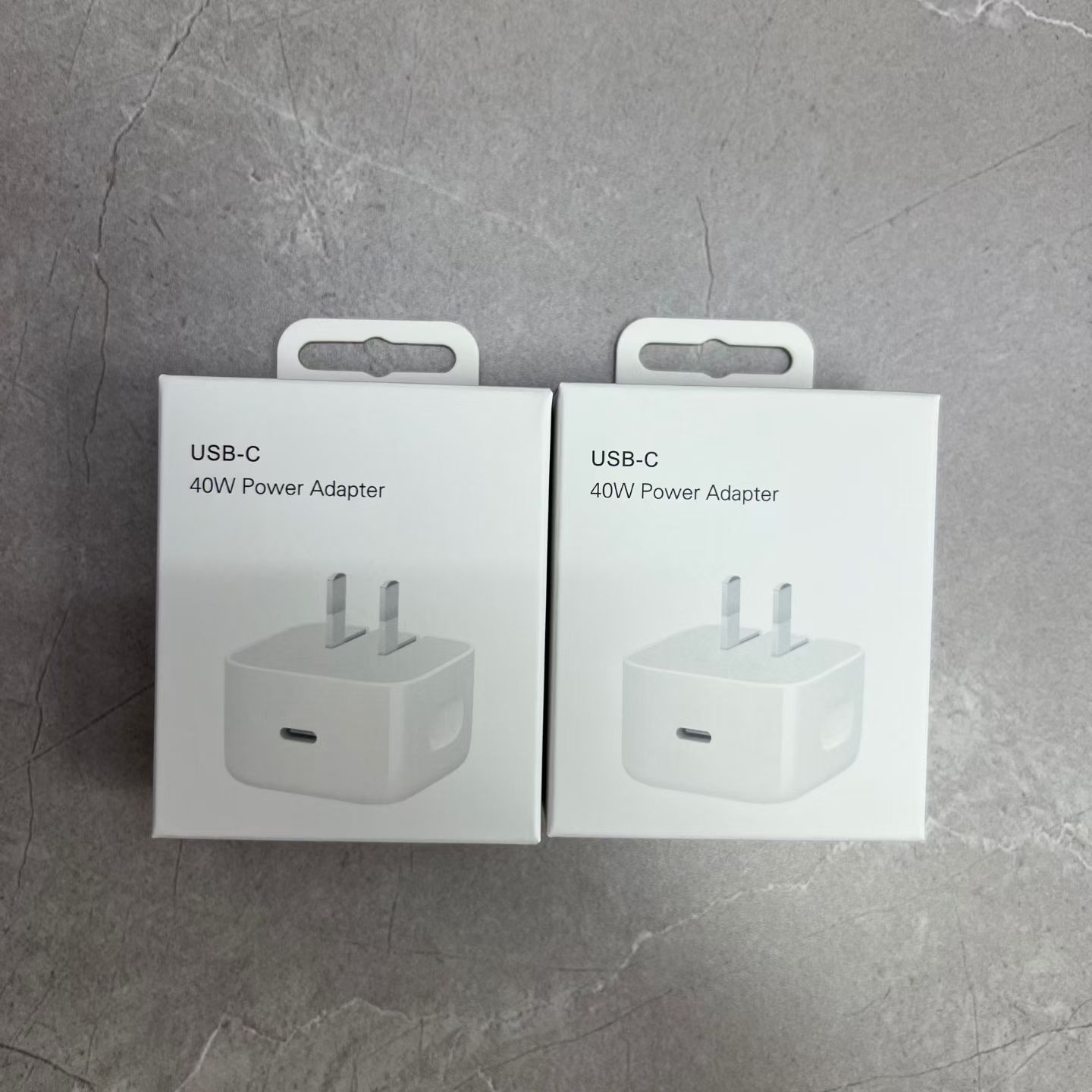 The New Pd40W Dynamic Power Adapter Is Suitable for Apple 17Pro Us Standard Cross-Border Fast Charging Foldableable Charger