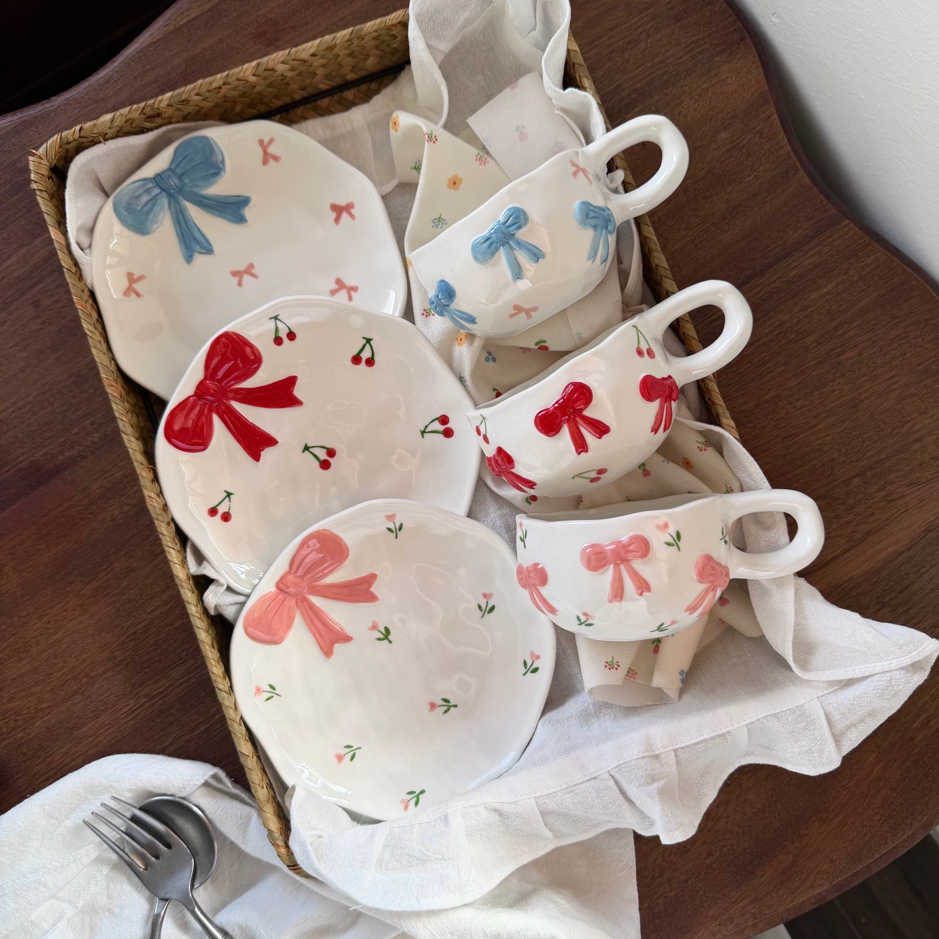 Керамическая чашка и блюдце для кофе с рельефным дизайном в корейском стиле, ручная работа, асимметричная чашка и блюдце, десертная тарелка