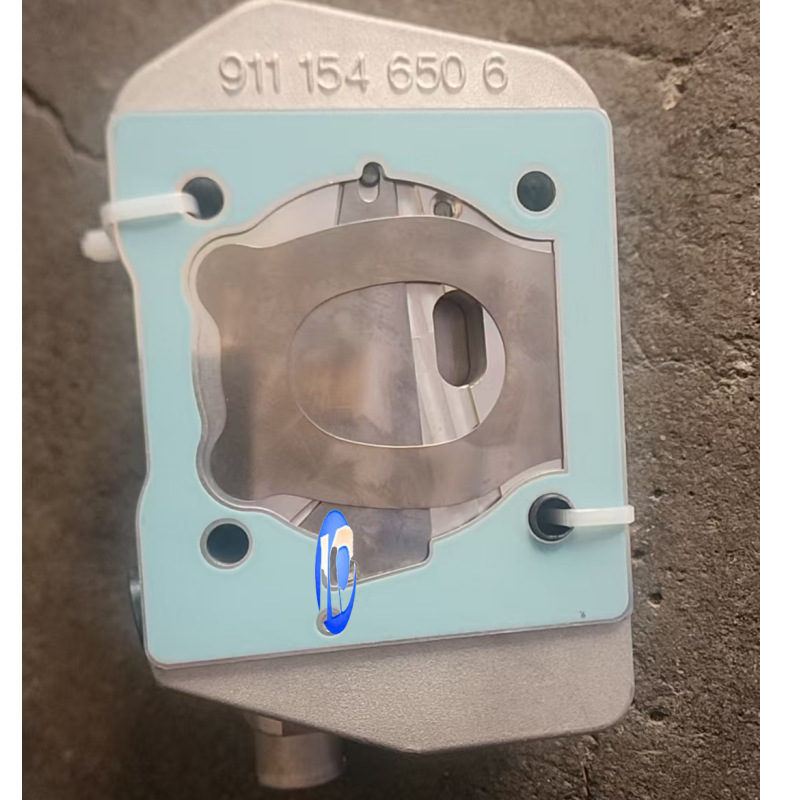 Suitable for Cummins ISB QSB air compressor cylinder head 4946 294 911 154 650 6