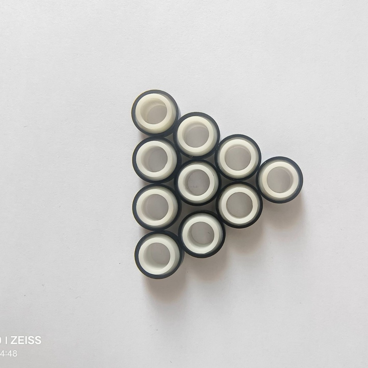 Flash wheel magnetic core skating shoes magnetic core magnetic induction magnetic steel skateboard wheel accessories roller skating shoes luminous magnetic core strong magnetic