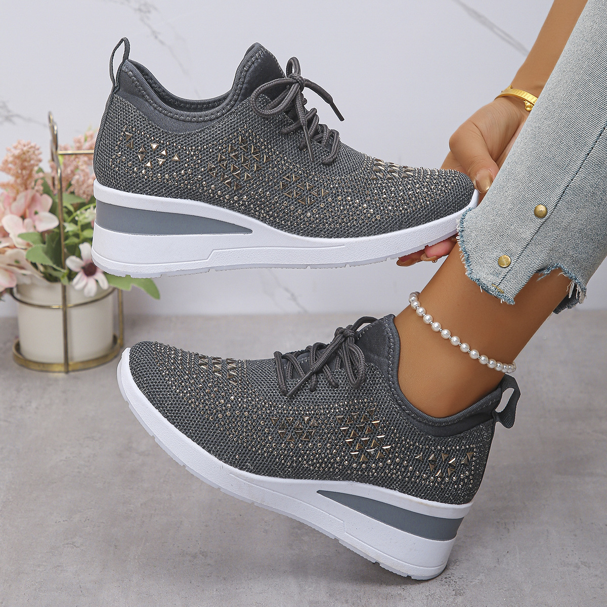 Cross-Border Rhinestone Lace-Up Women's Casual Shoes Low-Top Sports Fashion Style Foreign Trade Wholesale Daily Commuting Suitable for Comfort