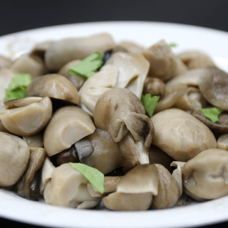 Ancient boiled straw mushroom 1kg catering ingredients straw mushroom half cut factory direct supply boiled mushroom wholesale