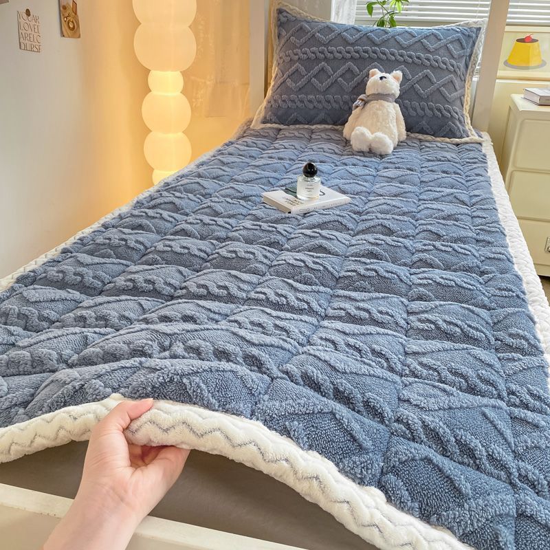 Thickened Student Dormitory Winter Taffeta Mattress Single Bed Home Bedroom Soft Cushion Mattress Manufacturer Wholesale