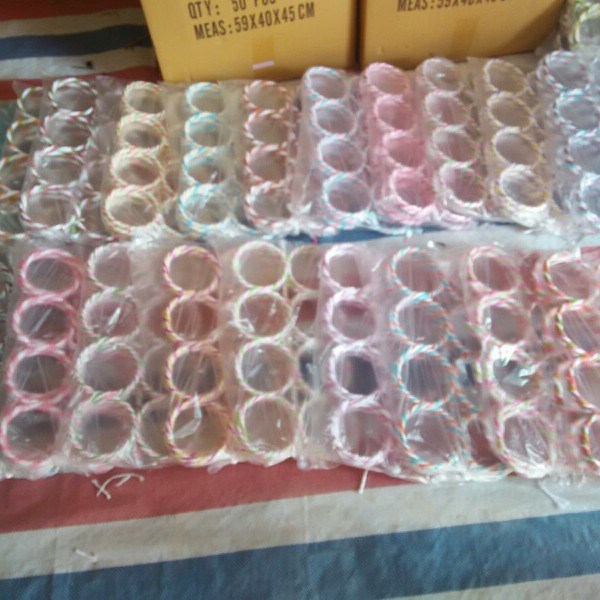 Cross-border Amazon colorful rattan scarf rack 28 ring foldable rope knitting clothes rack Tie Rack batch