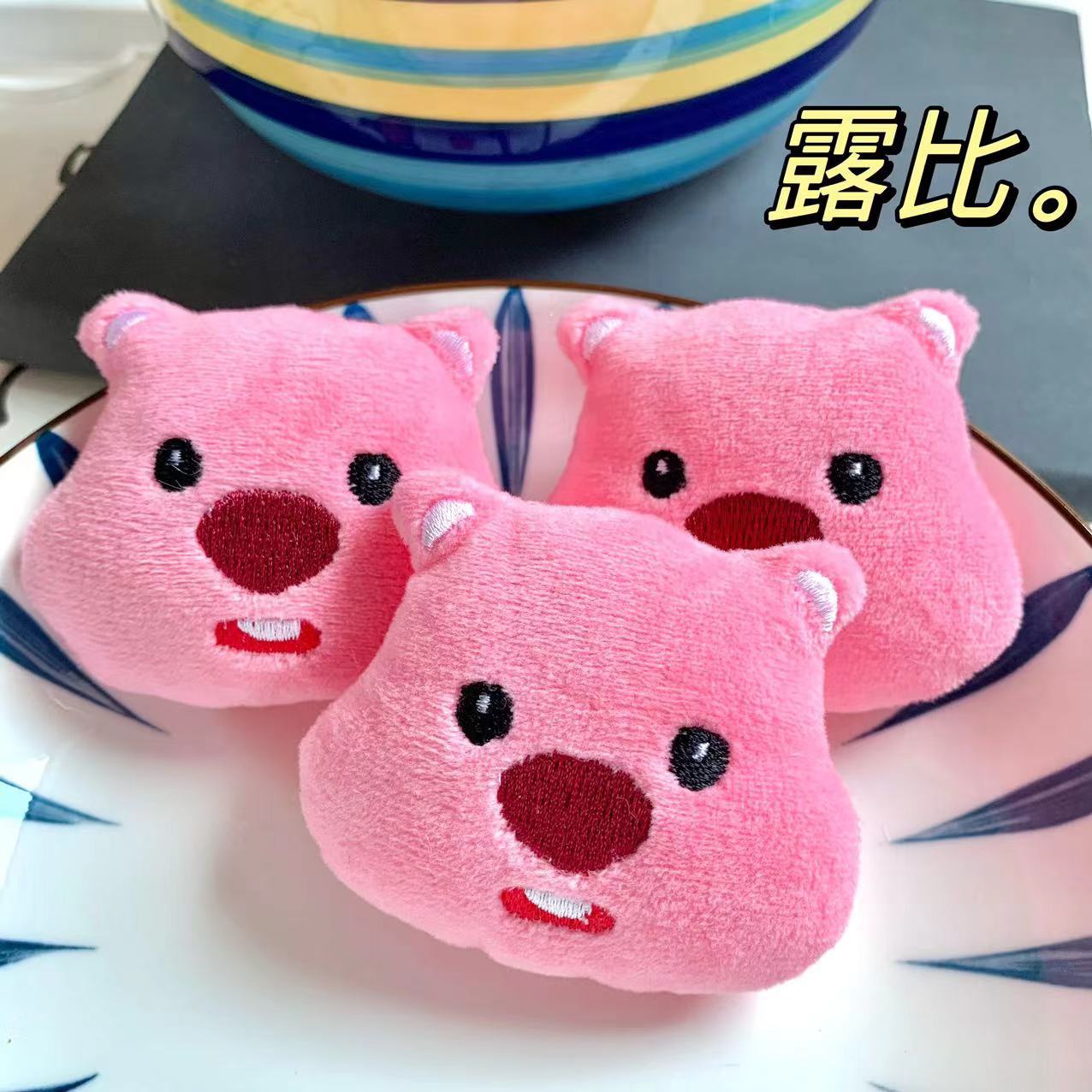 Плюшевый мультяшный бобер, шапка, тапочки, одежда, брошь, аксессуары, подарок, сумка для рук, декор