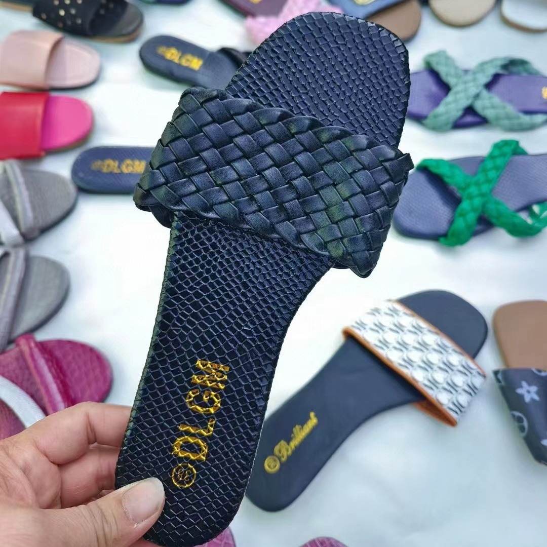 European and American cross-border Slippers with Diamond Plus size bow women's solid color flat sandals Slippers lazy Slippers