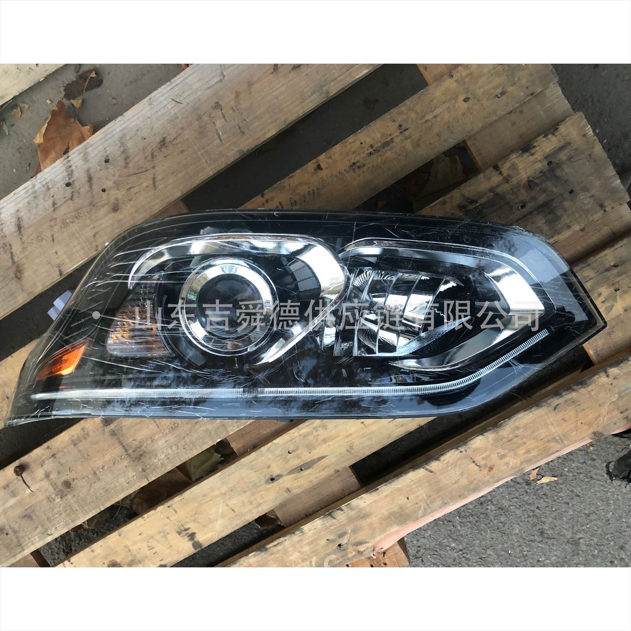 Golden Dragon Golden Passenger Car Original Accessories 236100088 236100091 Combination Headlight Left and Right 24V Led