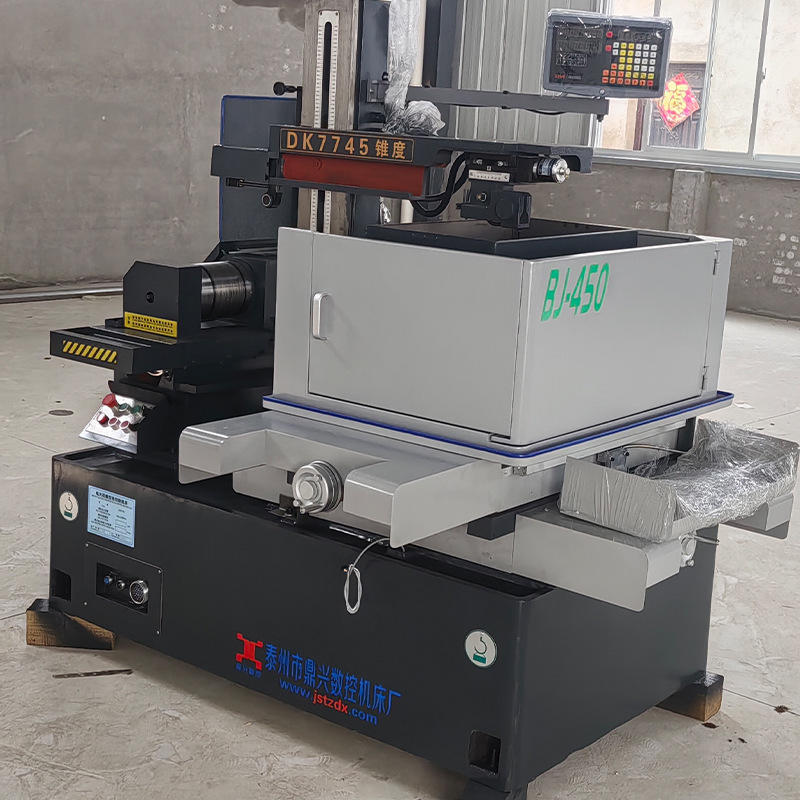 Luxury Type Wire-Cutting Machine Dk7745 High-Speed Wire-Cutting Machine Edm Cnc Wire-Cutting Machine