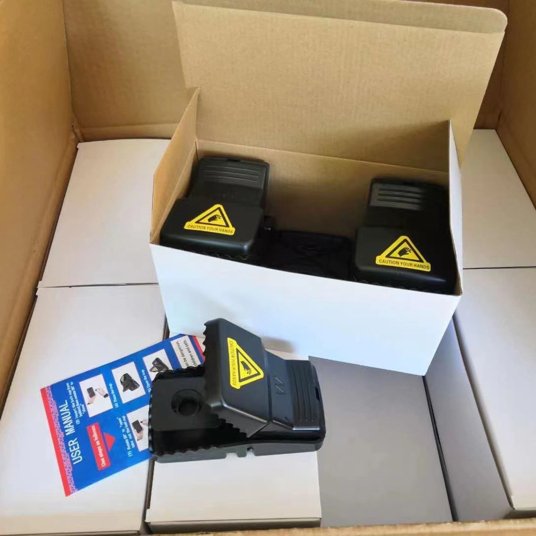 Factory direct batch high sensitive bite large household plastic rat trap rat trap rat clamp
