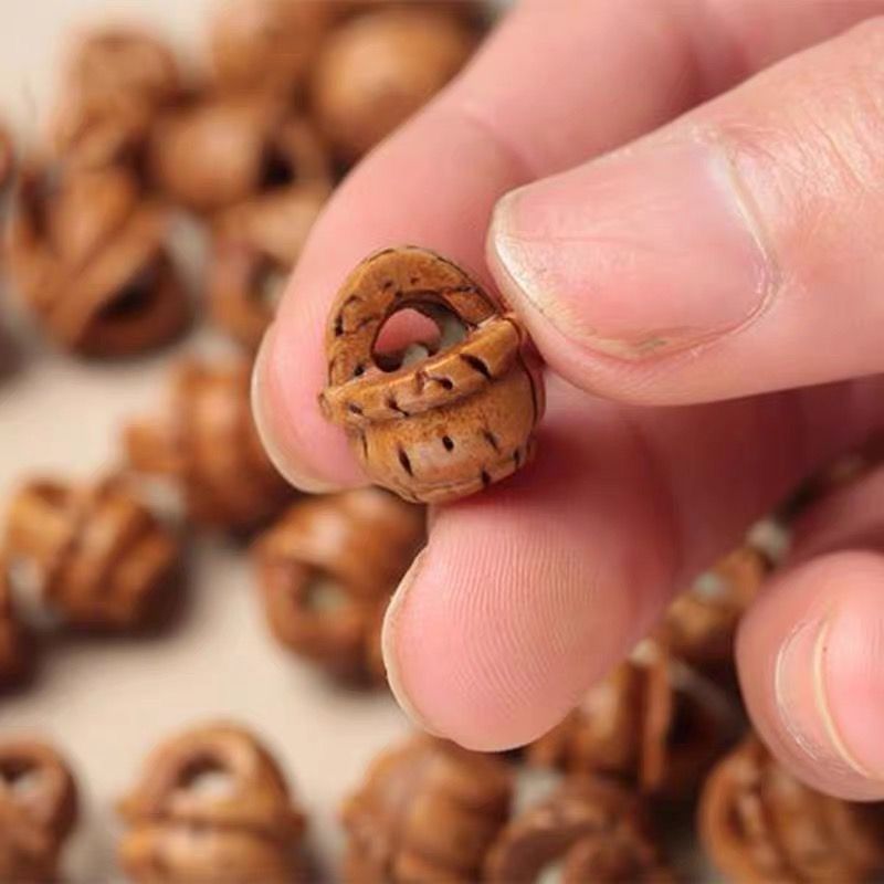 Wild Peach Wooden Basket Bracelet Red Rope Baby Children's Baby Jewelry DIY Handmade Hutchstone Carved Peach Blue Flower Basket Lock