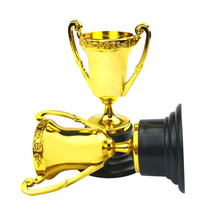 Экологически чистый пластиковый трофей мини-игрушка медаль трофей для раздачи маленькая игрушка кросс-граничная эксклюзивная